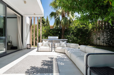 b98le8d7m9k3degpefzhs0lif8u4xzvzhwxtmggyekxx9