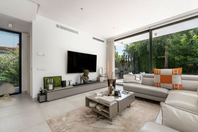 b98le8d7m9k3degpefzhs0lif8u4xzvzhwxtmggyekxx9