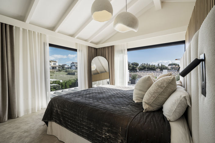 Image No.5-5 Bed Villa for sale