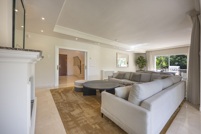 Image No.19-5 Bed Villa for sale