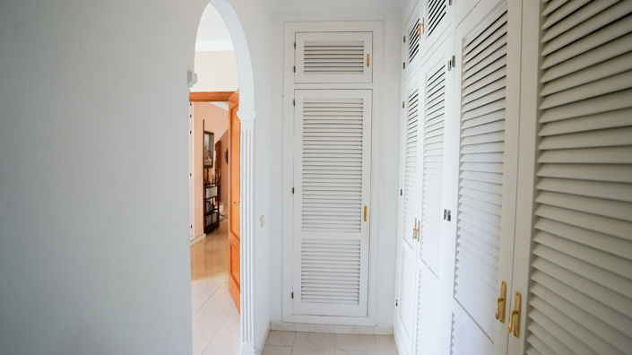 Image No.43-4 Bed Villa for sale