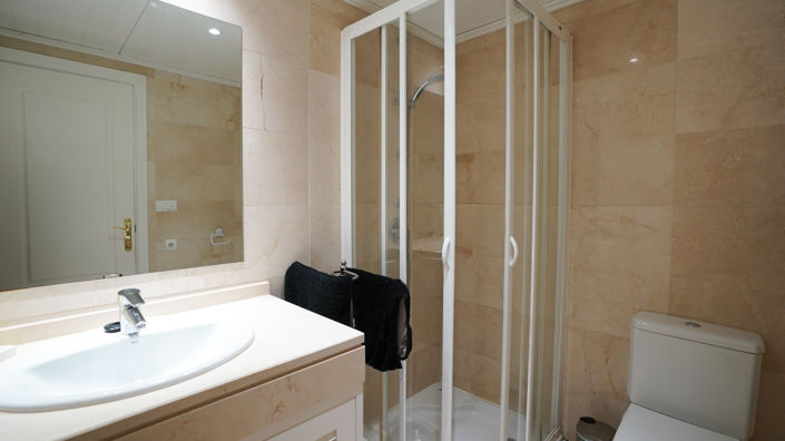 Image No.11-2 Bed Apartment for sale