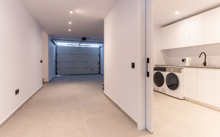 Image No.34-5 Bed Villa for sale