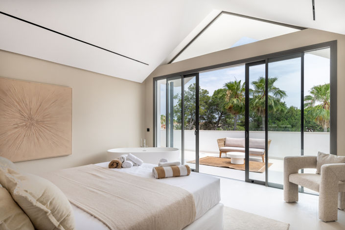 Image No.7-5 Bed Villa for sale