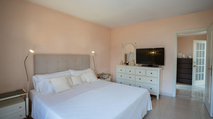 Image No.8-4 Bed Villa for sale