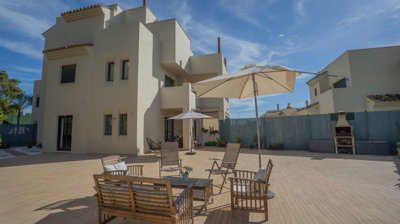 b98le8d7m9k3degpefzhs0lif8u4xzvzhwxtmggyekxx9