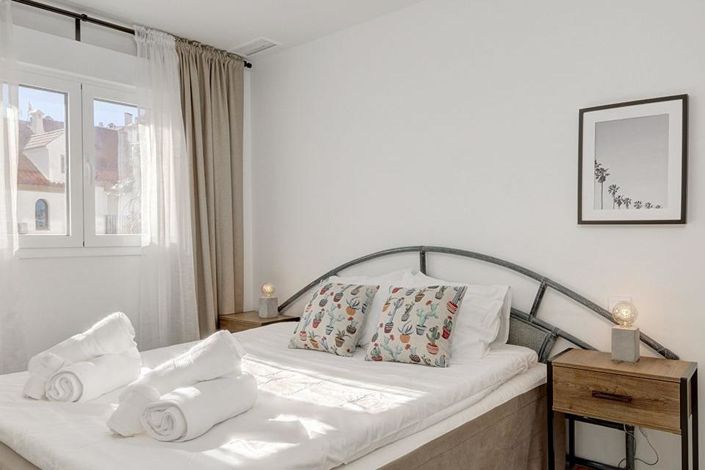 Image No.25-3 Bed Apartment for sale