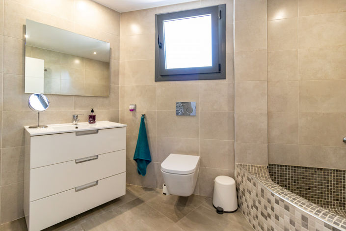 Image No.6-3 Bed Villa for sale