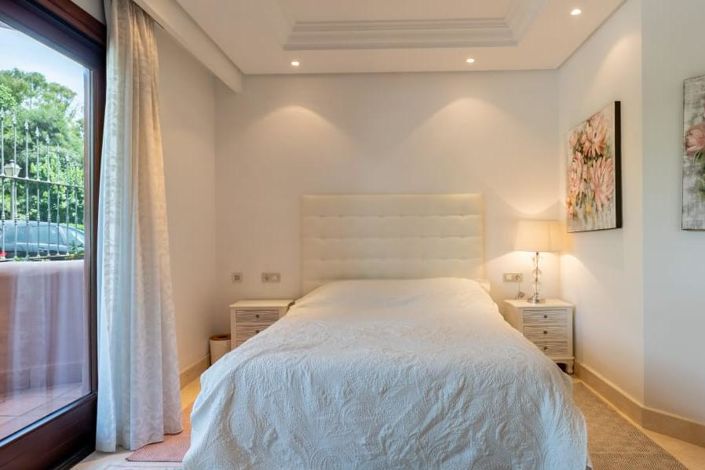 Image No.24-3 Bed Apartment for sale