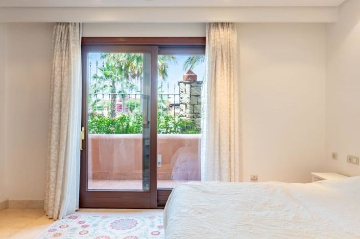 Image No.25-3 Bed Apartment for sale