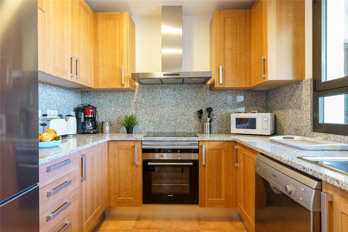 Image No.3-Appartement de 2 chambres à vendre à Estepona