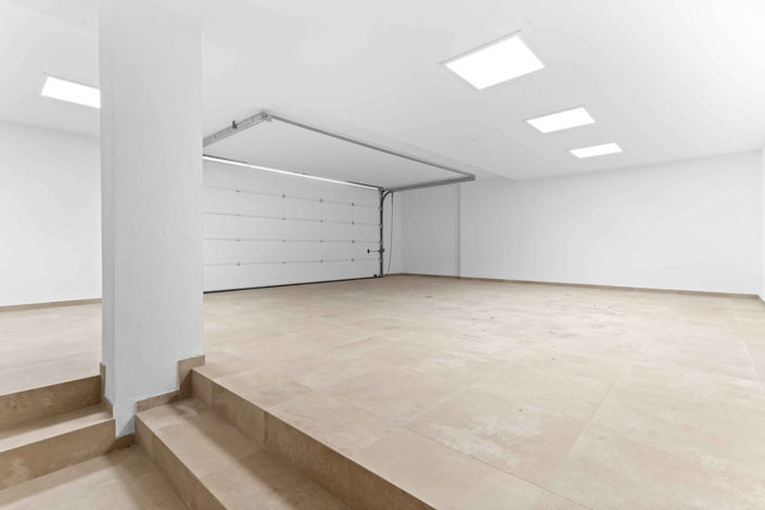 Image No.38-5 Bed Villa for sale