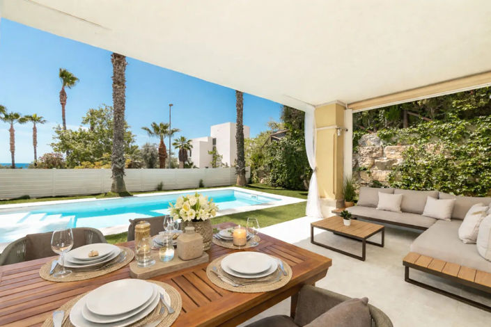 Image No.2-4 Bed Villa for sale