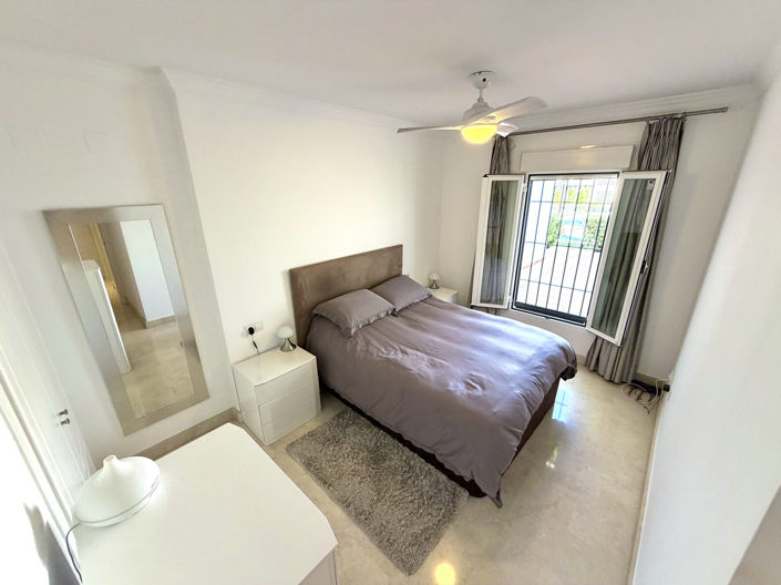 Image No.35-3 Bed Apartment for sale