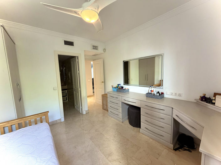 Image No.40-3 Bed Apartment for sale