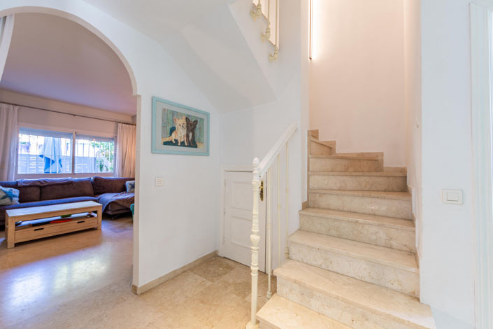 Image No.19-5 Bed Villa for sale