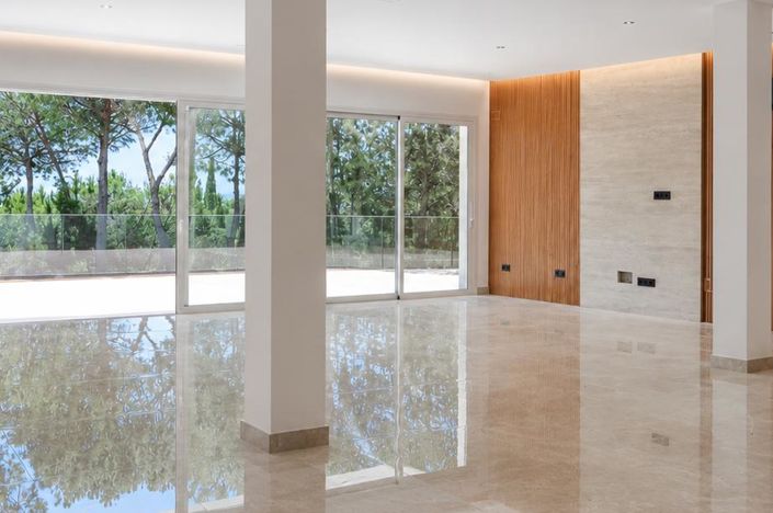 Image No.27-5 Bed Villa for sale