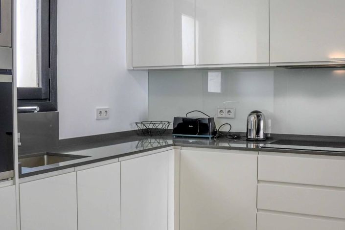 Image No.18-3 Bed Apartment for sale