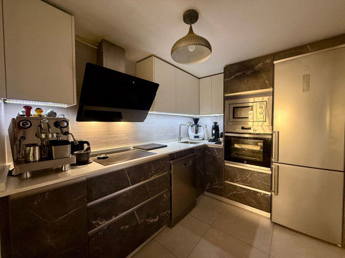 Image No.13-2 Bed Apartment for sale