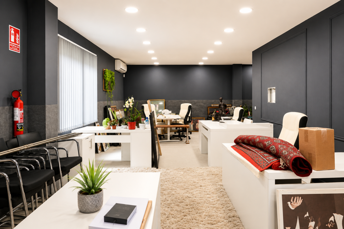 Image No.2-4 Bed Property for sale