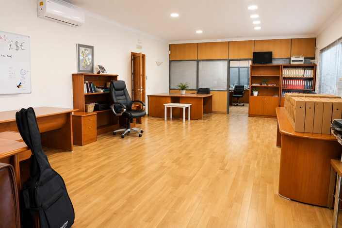Image No.7-4 Bed Property for sale