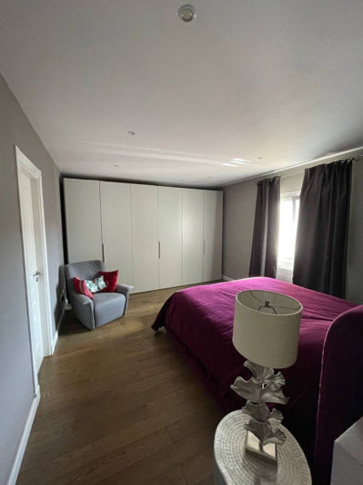 Image No.11-3 Bed Apartment for sale