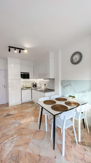 Image No.3-Studio de 1 chambre à vendre à Marbella