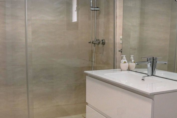 Image No.24-2 Bed Apartment for sale