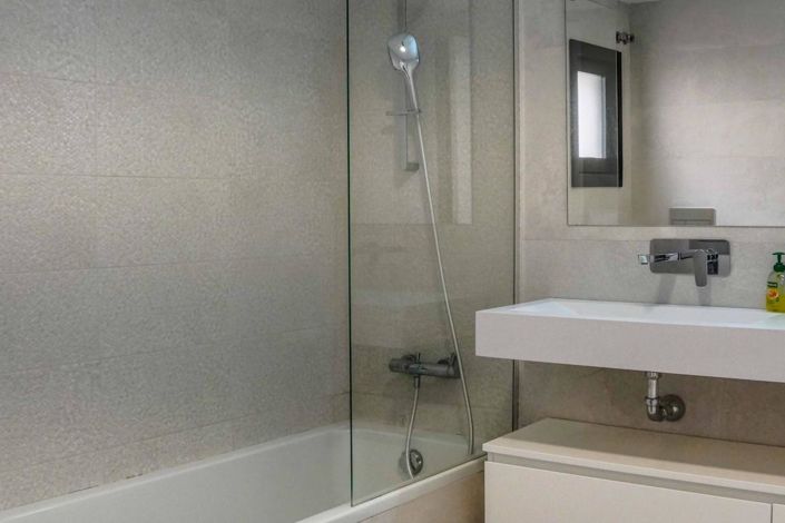 Image No.20-3 Bed Apartment for sale