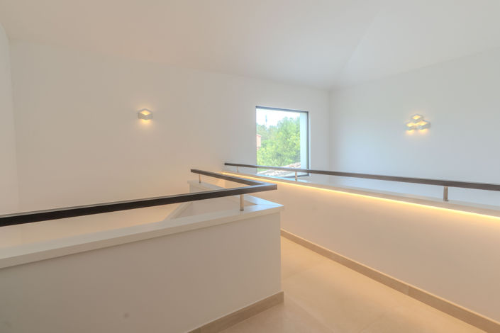 Image No.18-5 Bed Villa for sale
