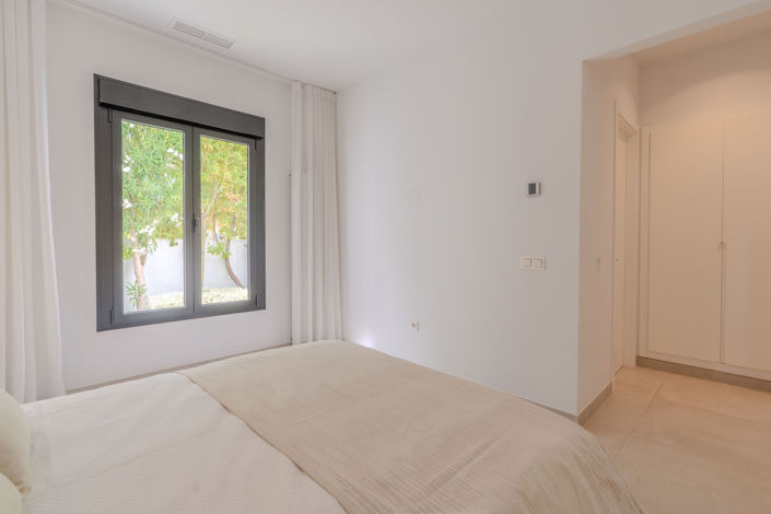 Image No.26-5 Bed Villa for sale