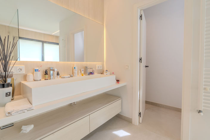 Image No.29-5 Bed Villa for sale