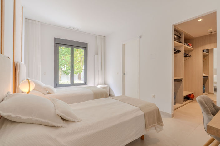 Image No.36-5 Bed Villa for sale