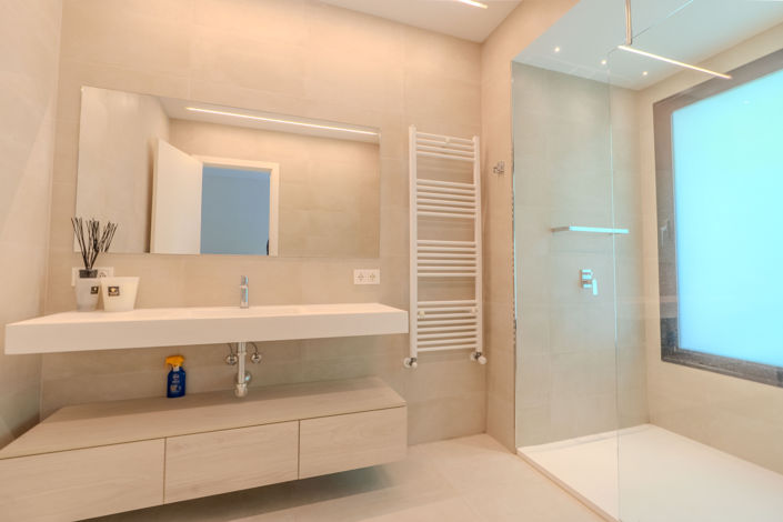 Image No.37-5 Bed Villa for sale