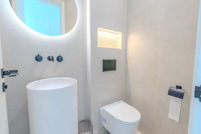 Image No.40-5 Bed Villa for sale