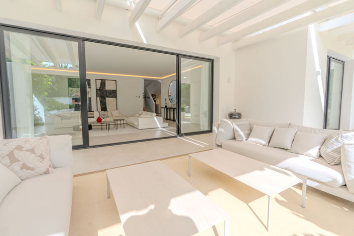Image No.45-5 Bed Villa for sale