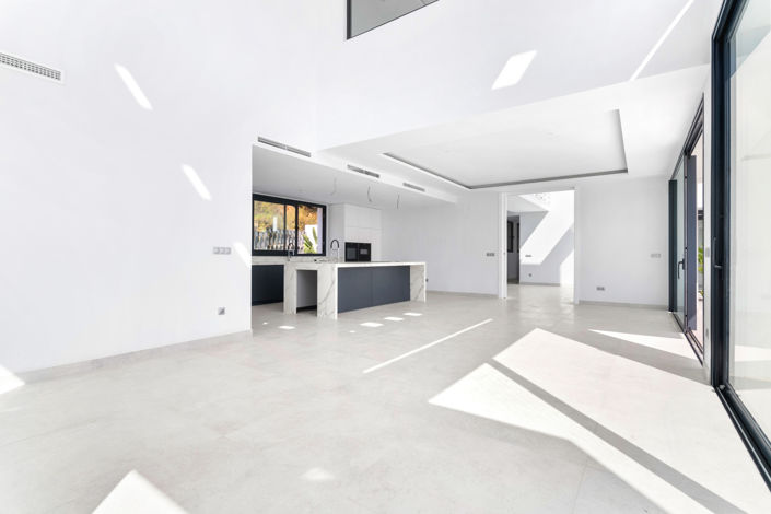Image No.14-5 Bed Villa for sale