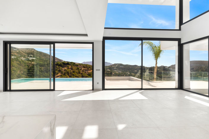 Image No.27-5 Bed Villa for sale