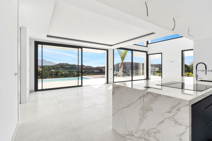 Image No.28-5 Bed Villa for sale
