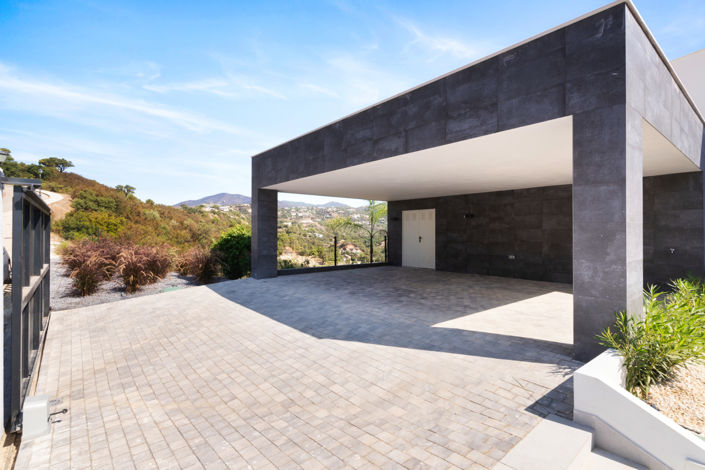 Image No.42-5 Bed Villa for sale