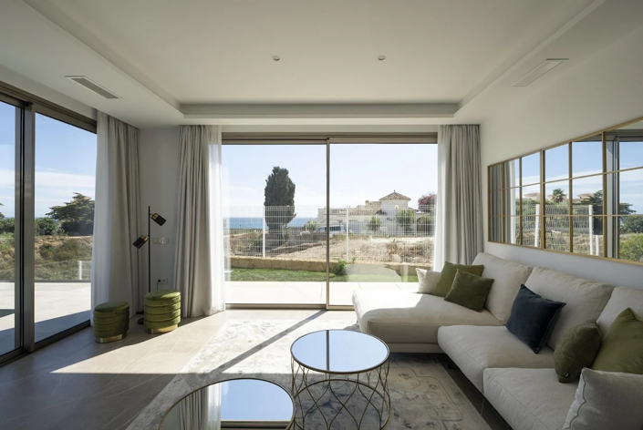 Image No.2-Villa de 4 chambres à vendre à Mijas Costa