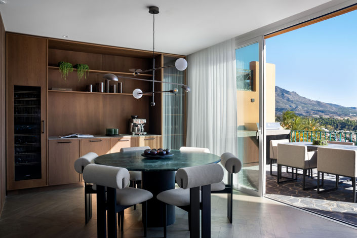 Image No.3-4 Bed Property for sale