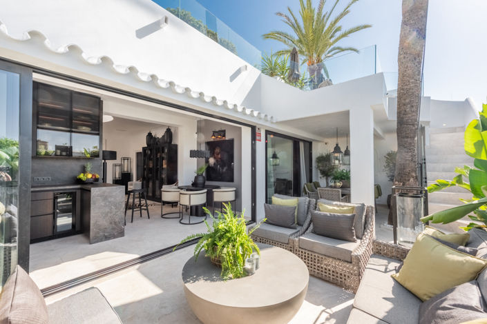 Image No.2-3 Bed Villa for sale