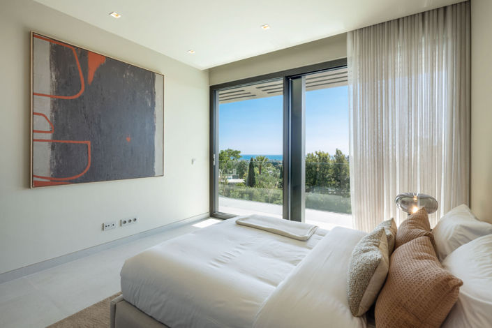 Image No.5-5 Bed Villa for sale