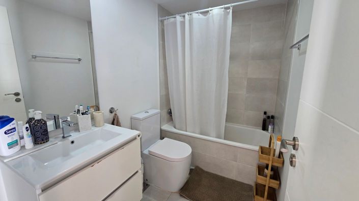 Image No.27-2 Bed Apartment for sale