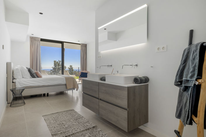 Image No.34-5 Bed Villa for sale
