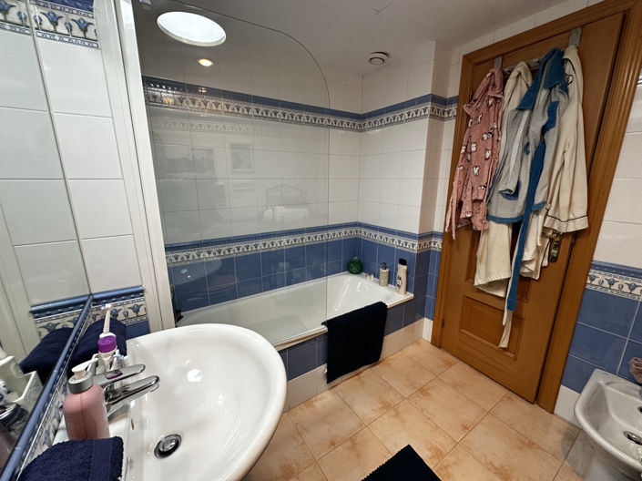 Image No.11-2 Bed Apartment for sale