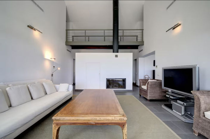Image No.18-6 Bed Villa for sale