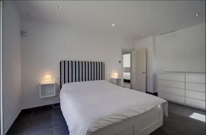 Image No.38-6 Bed Villa for sale
