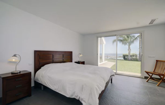Image No.5-6 Bed Villa for sale